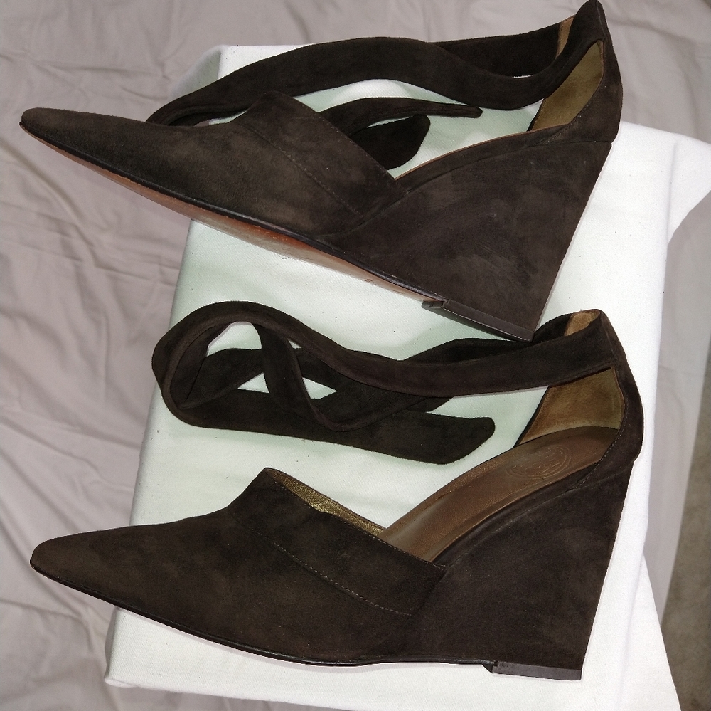 TORY BURCH BROWN SUEDE ANKLE TIE WEDGES, SZ 10. - Picture 5 of 10